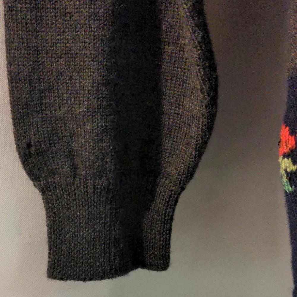 Banana Republic Charcoal Cardigan with Floral Design - Picture 5 of 6